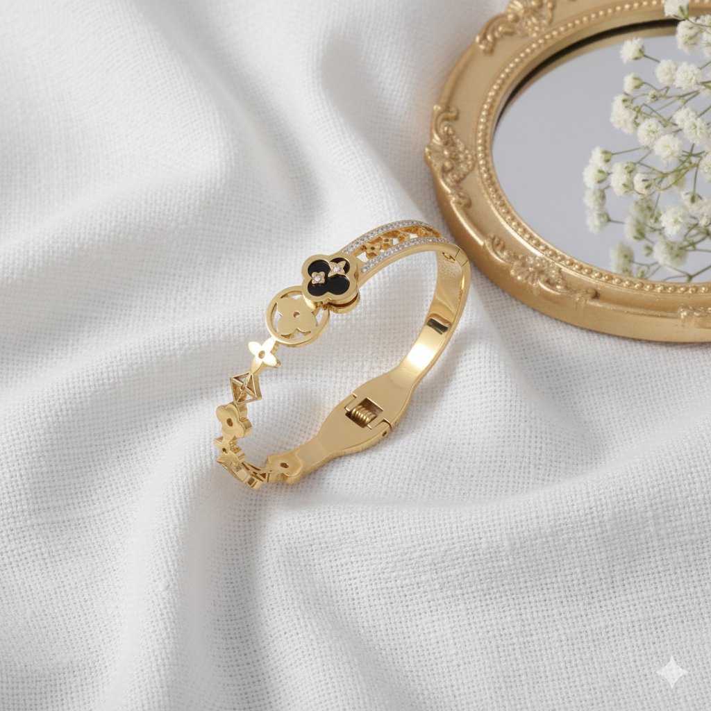 Classic Zircon Enamel Bangle